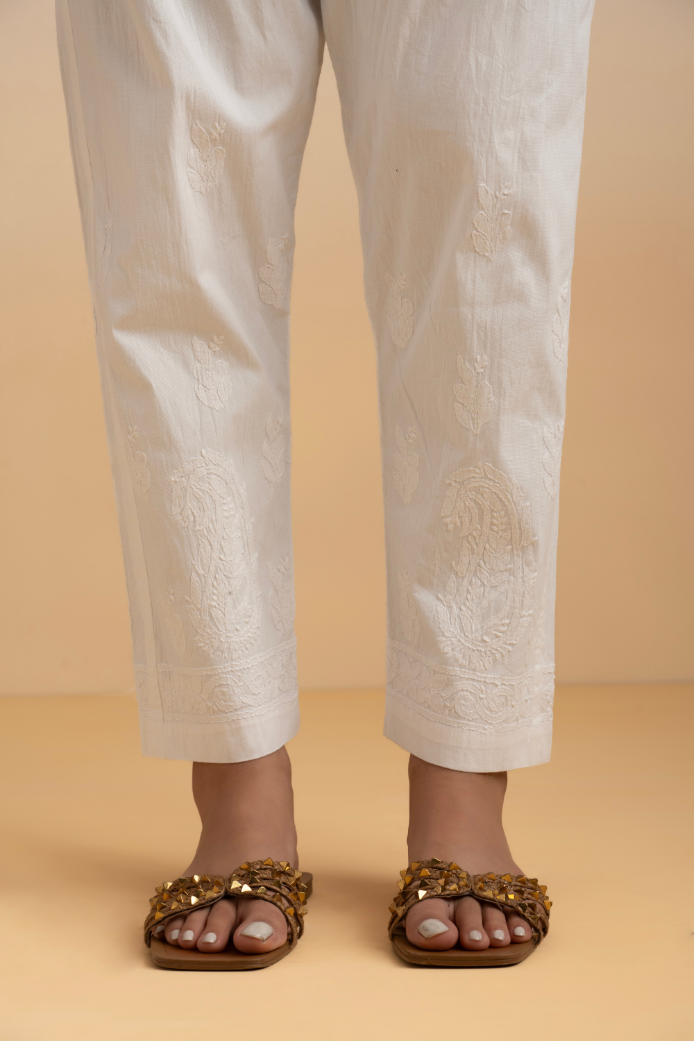 Zoya Cotton Chikankari Pant