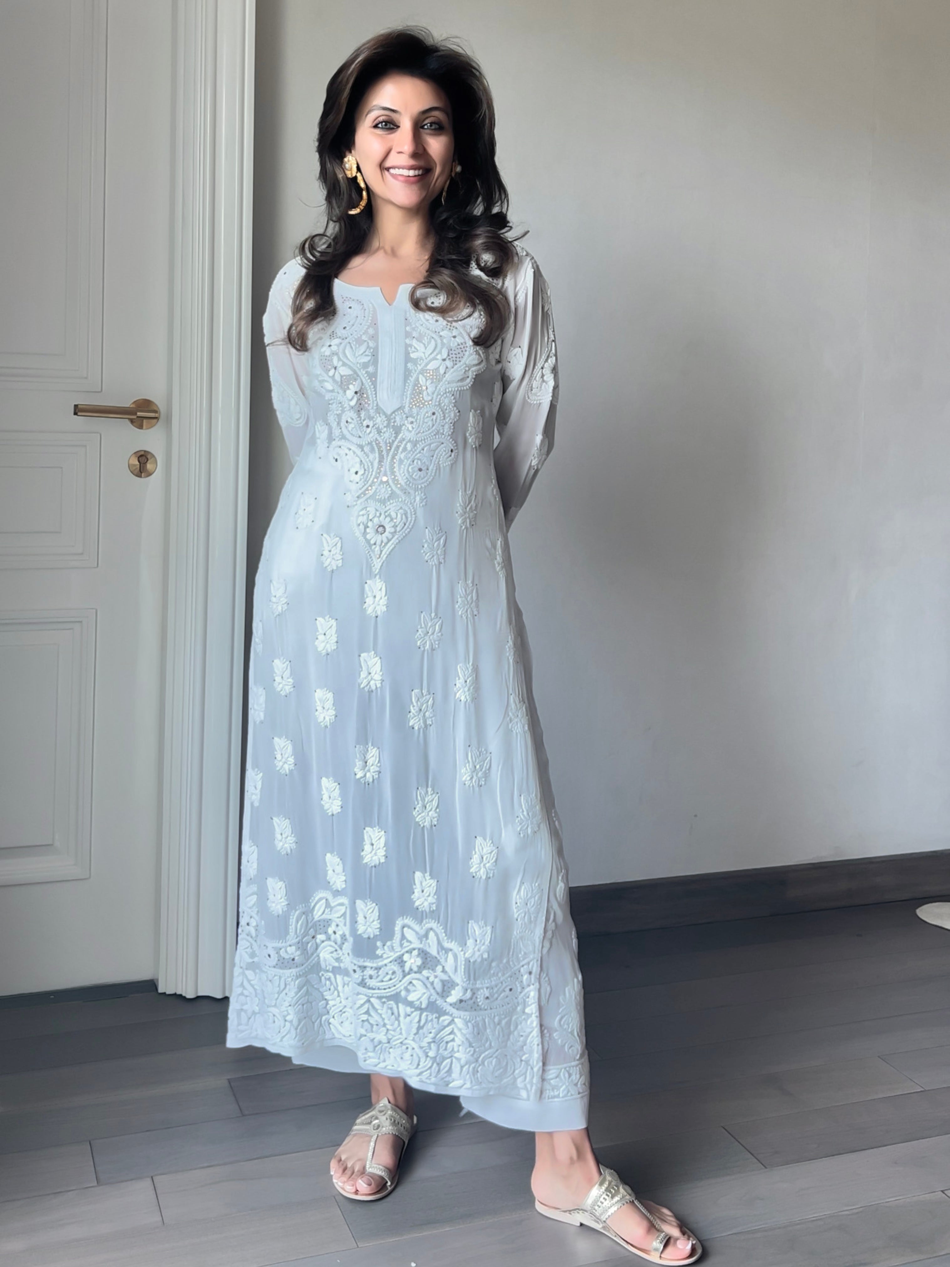 Lehr Straight Viscose Kurti - White